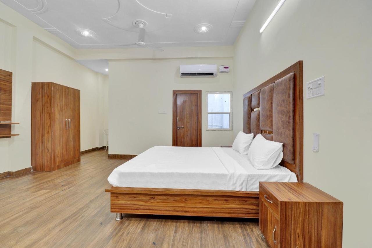 Collection O 82180 Pearl Inn Guest House Gwalior Exterior foto